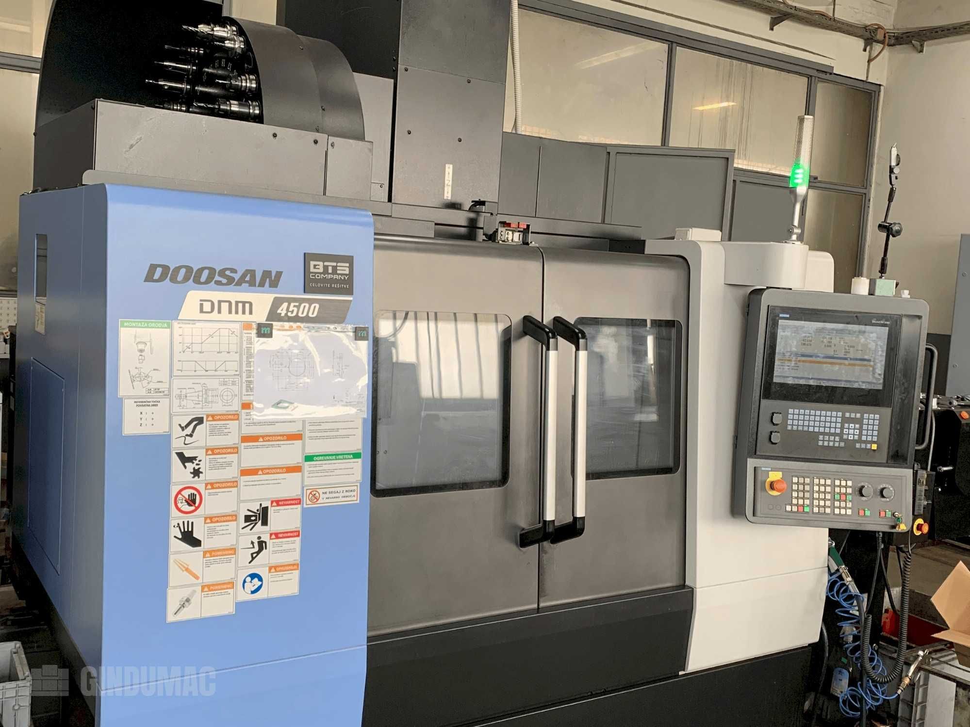 Centrum obróbcze DOOSAN DNM 4500 z wyposażeniem – tylko 2850 h (2020)