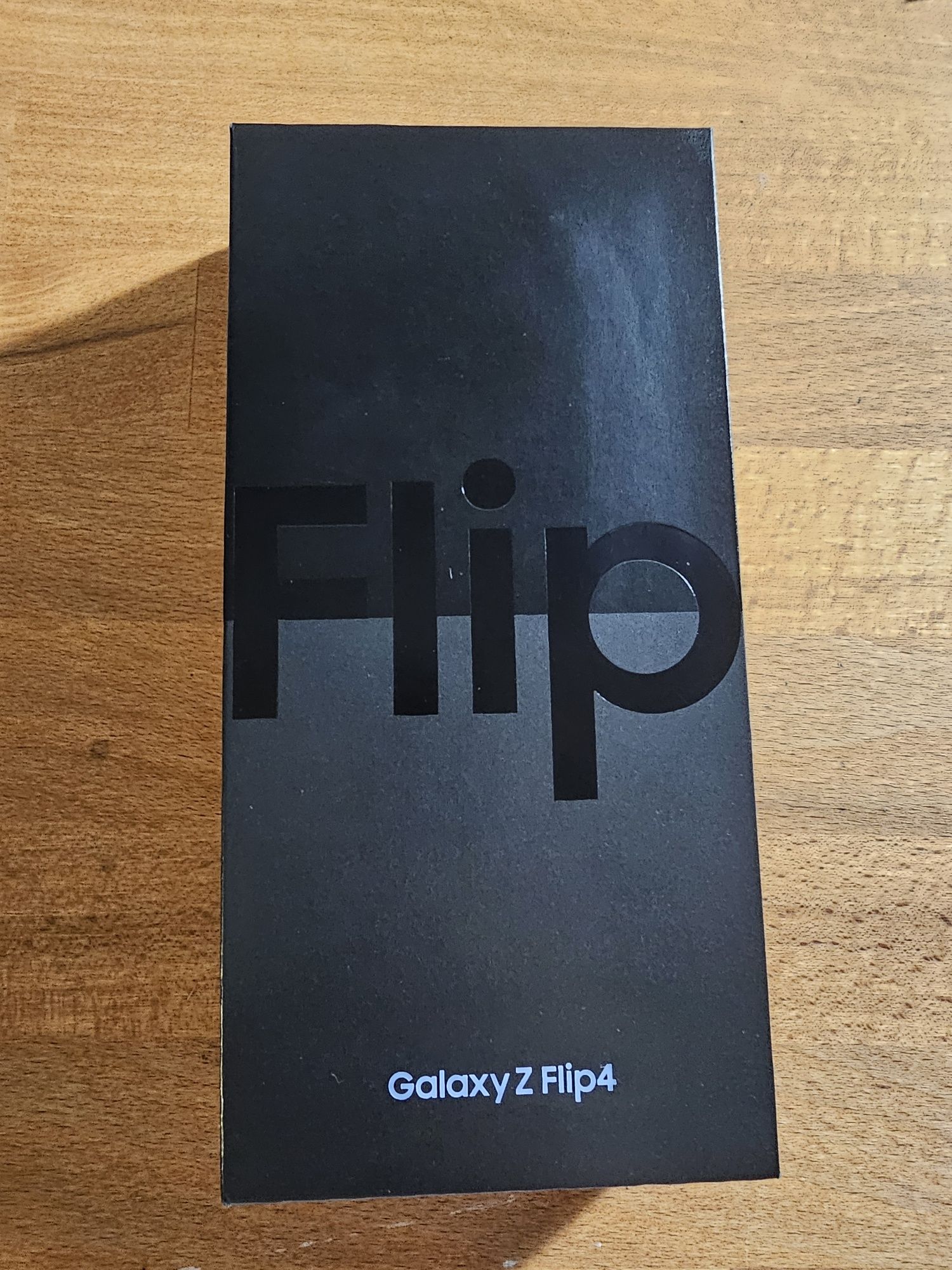 Samsung Galaxy Z Flip 4 fioletowy