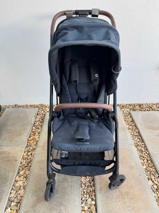 Maxi-Cosi Carrinho de Passeio Ultracompacto + Cadeira Auto Pebble 360
