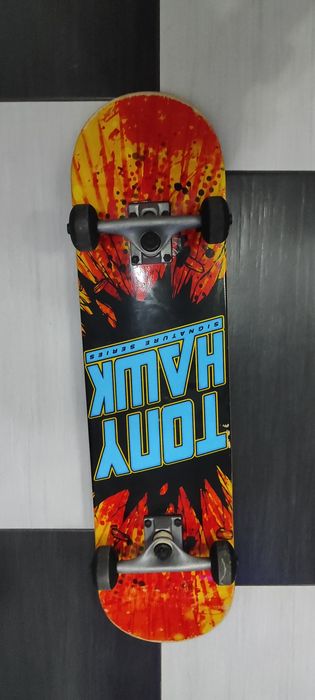 Deskorolka Tony hawk signature series
