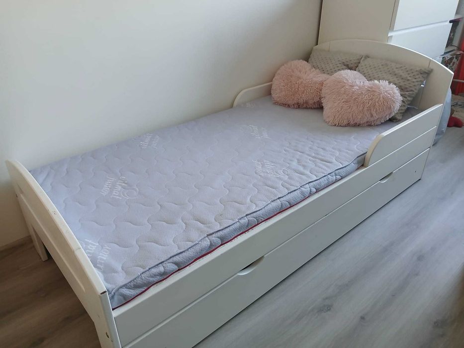 łóżko z materacem białe 180 x 80