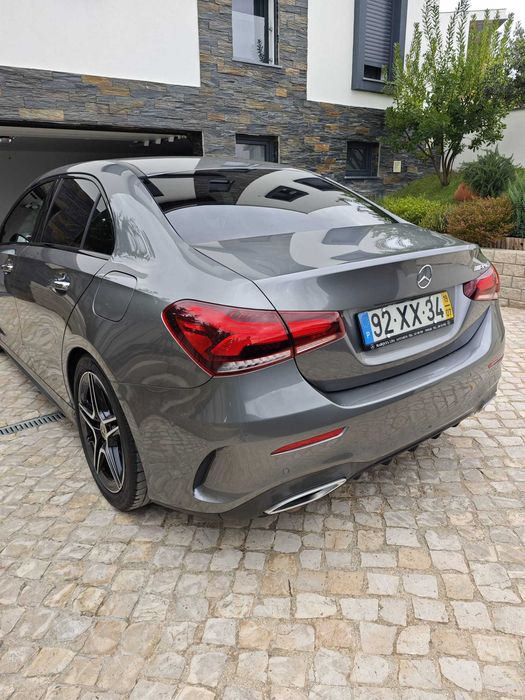 Mercedes-Benz - A200 Limousine - Linha AMG - 163cv