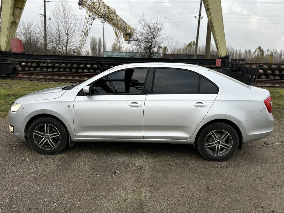 Продам skoda rapid 1.6 дизель