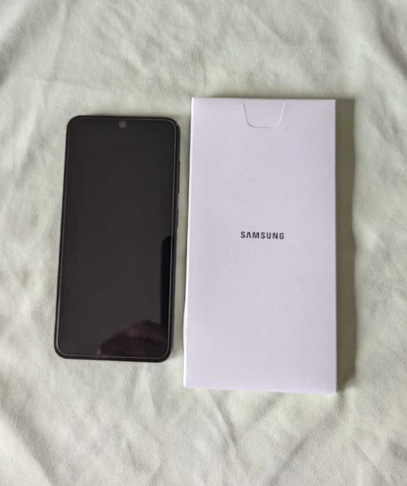 Telemóvel Samsung Galaxy S23