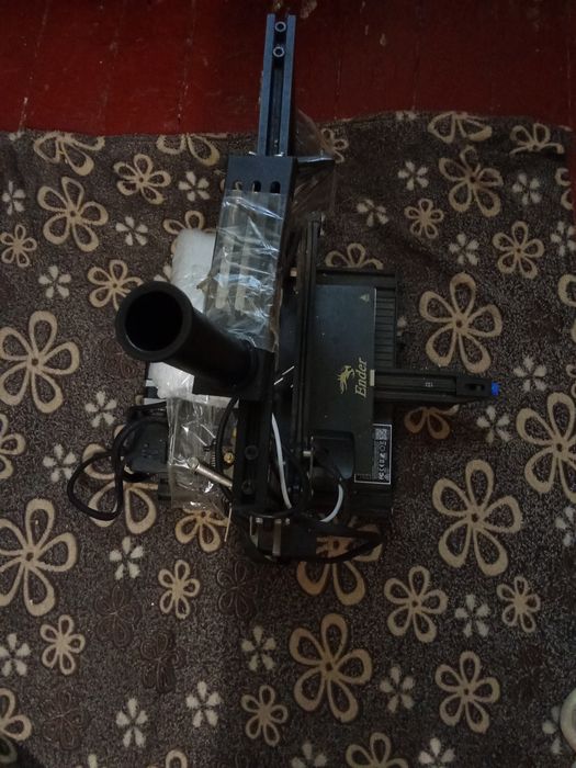 Продам 3D принтер Ender.
