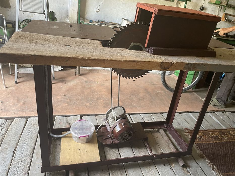 Деревообробний станок