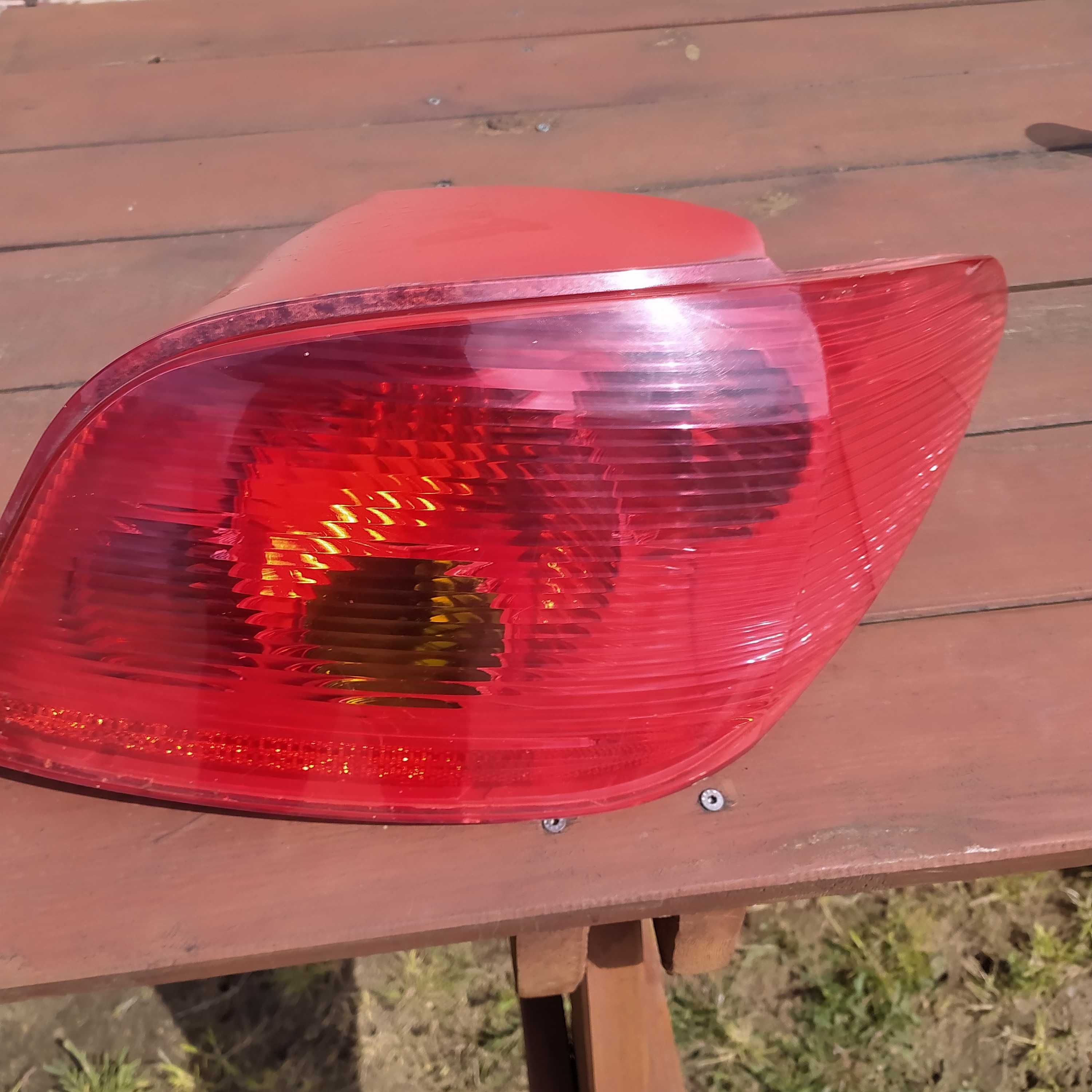 lampa prawa tył Peugeot 307