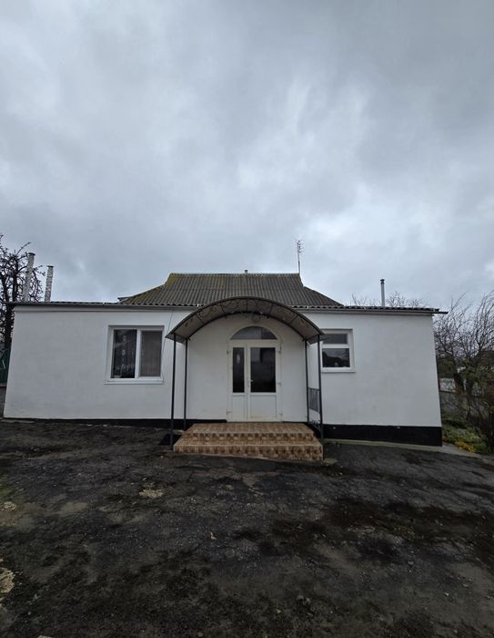 Можна по програмах! Продаж будинку з ремонтом в с.Шамраївка