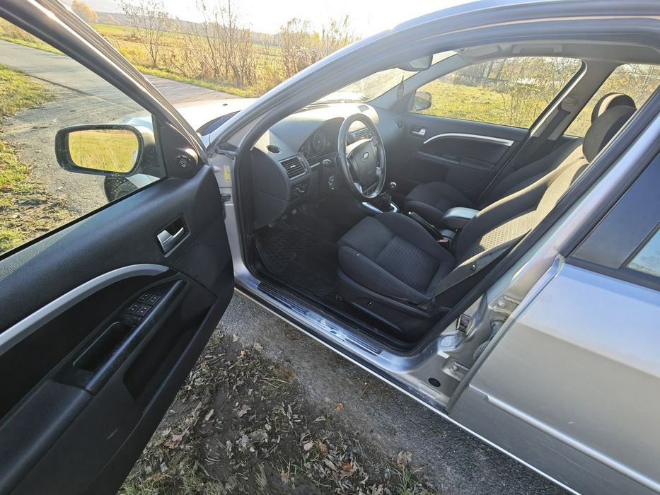 Ford Mondeo Mondeo 1,8 sci