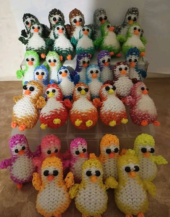 Іграшки з резинок підійдуть на йолку та для дітей