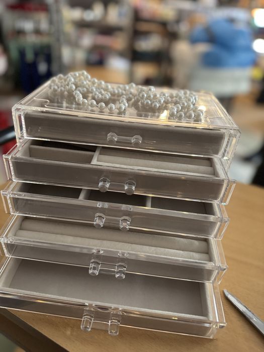 Kuferek na bizuterie organizer na kolczyki branzoletki