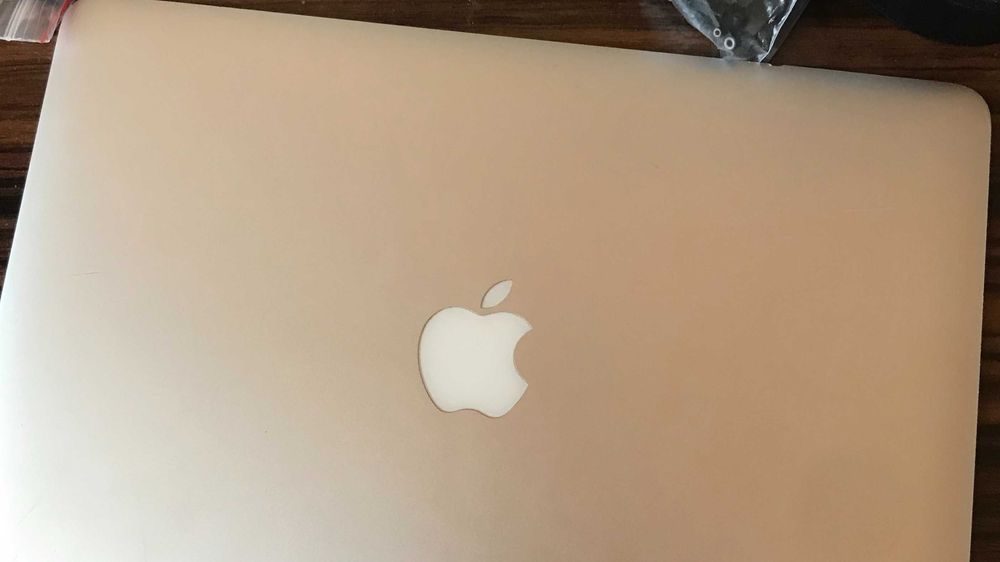Кришка екрану на macbook 1466