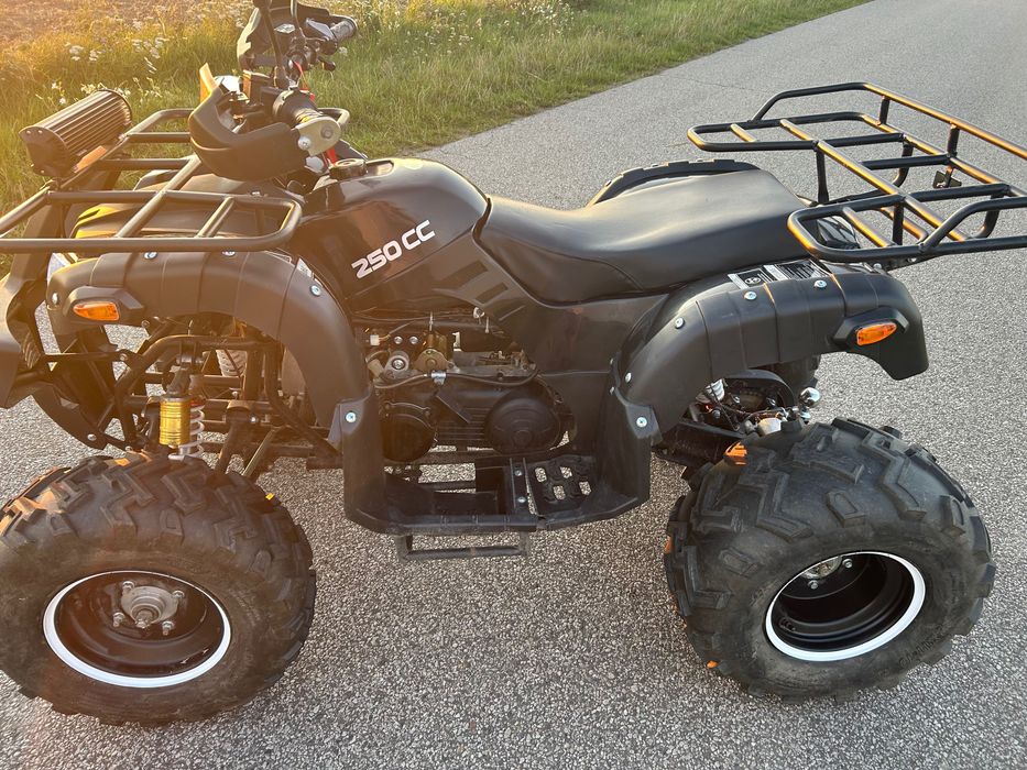 Quad 250 duży rama jak 400