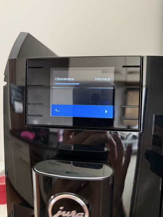 Jura E8 EB Tylko 2060 kaw super stan Techniczny Czarna Piano Black