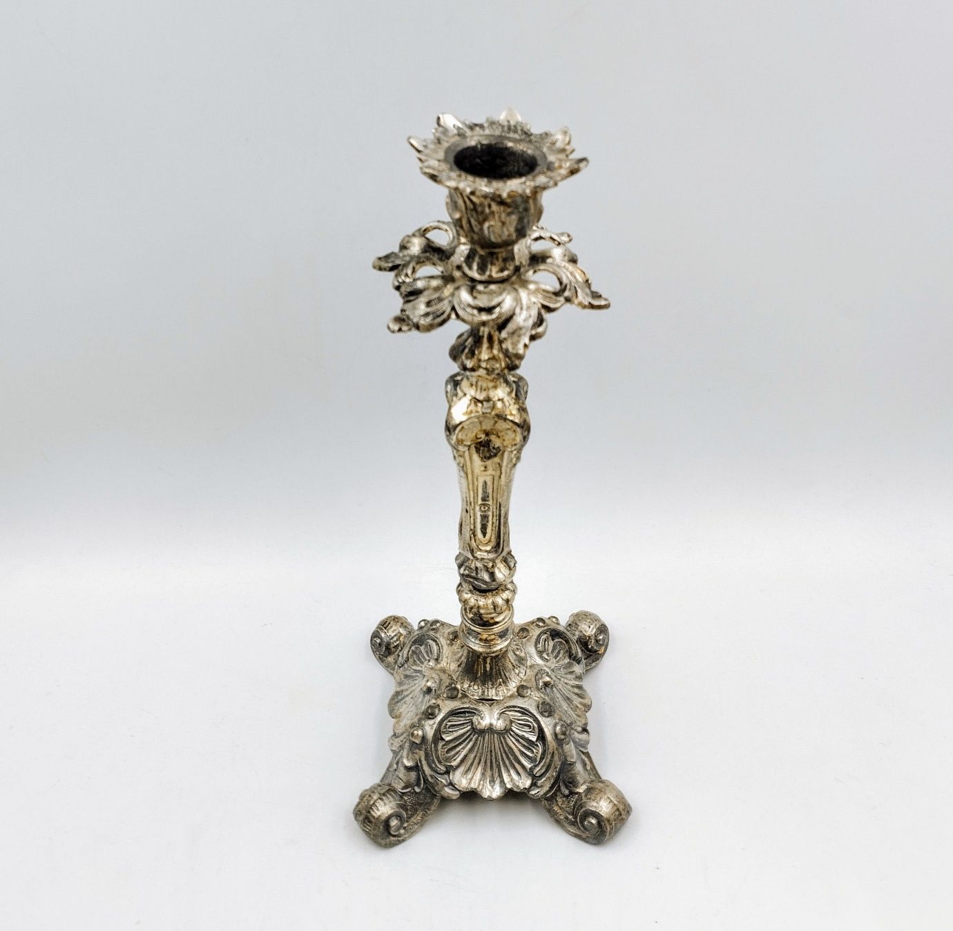 Świecznik cyna srebrzona barokowy roccaile antyk przedwojenny cynowy
