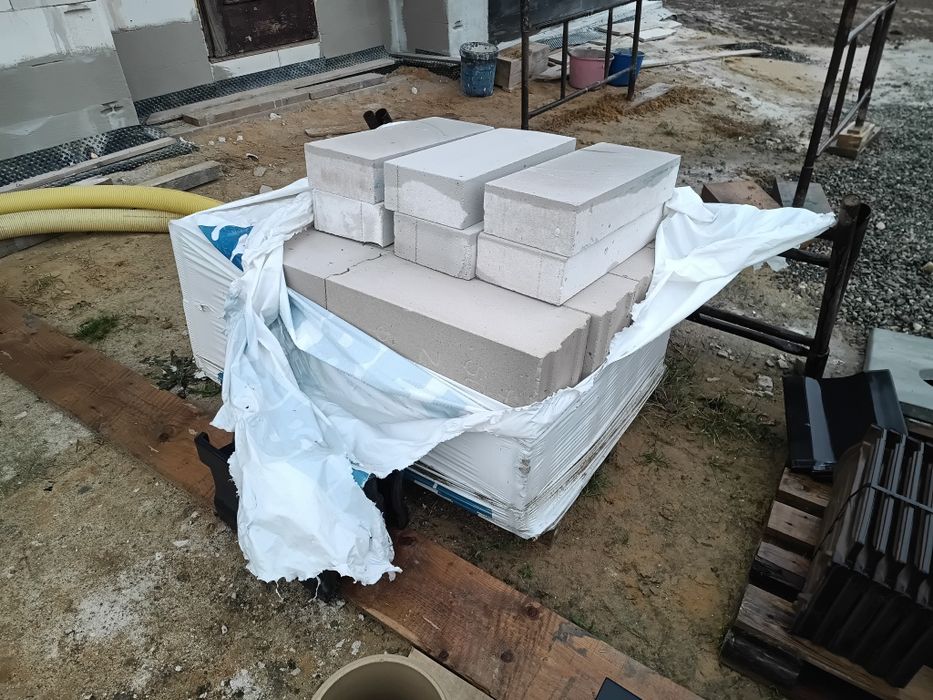 Solbet 24x24x59, komin systemowy Rauch  200mm, łata do betonu