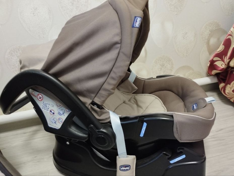 Коляска Chicco 3 в 1 Trio Activ3 Top
