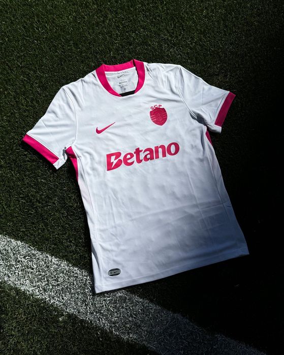 Camisola Sporting Rosa Nova