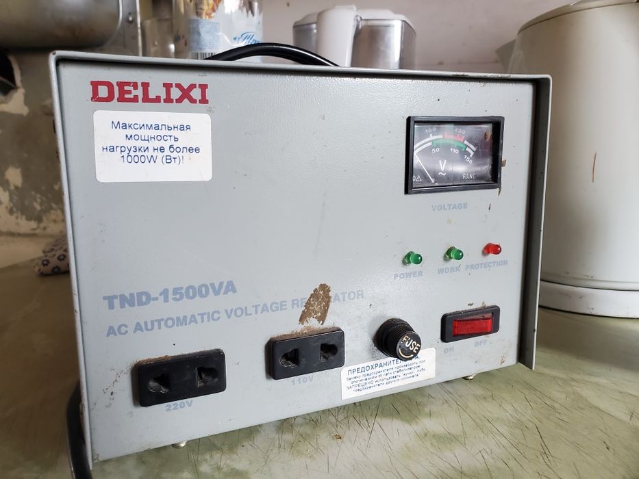 Стабилизатор напряжения  1 квт delixi  tnd 1500 трансформаторный  медь