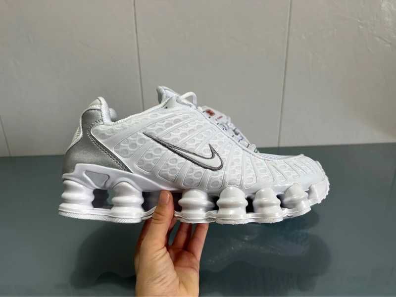 Buty Trampk Nike Show TL White R.44