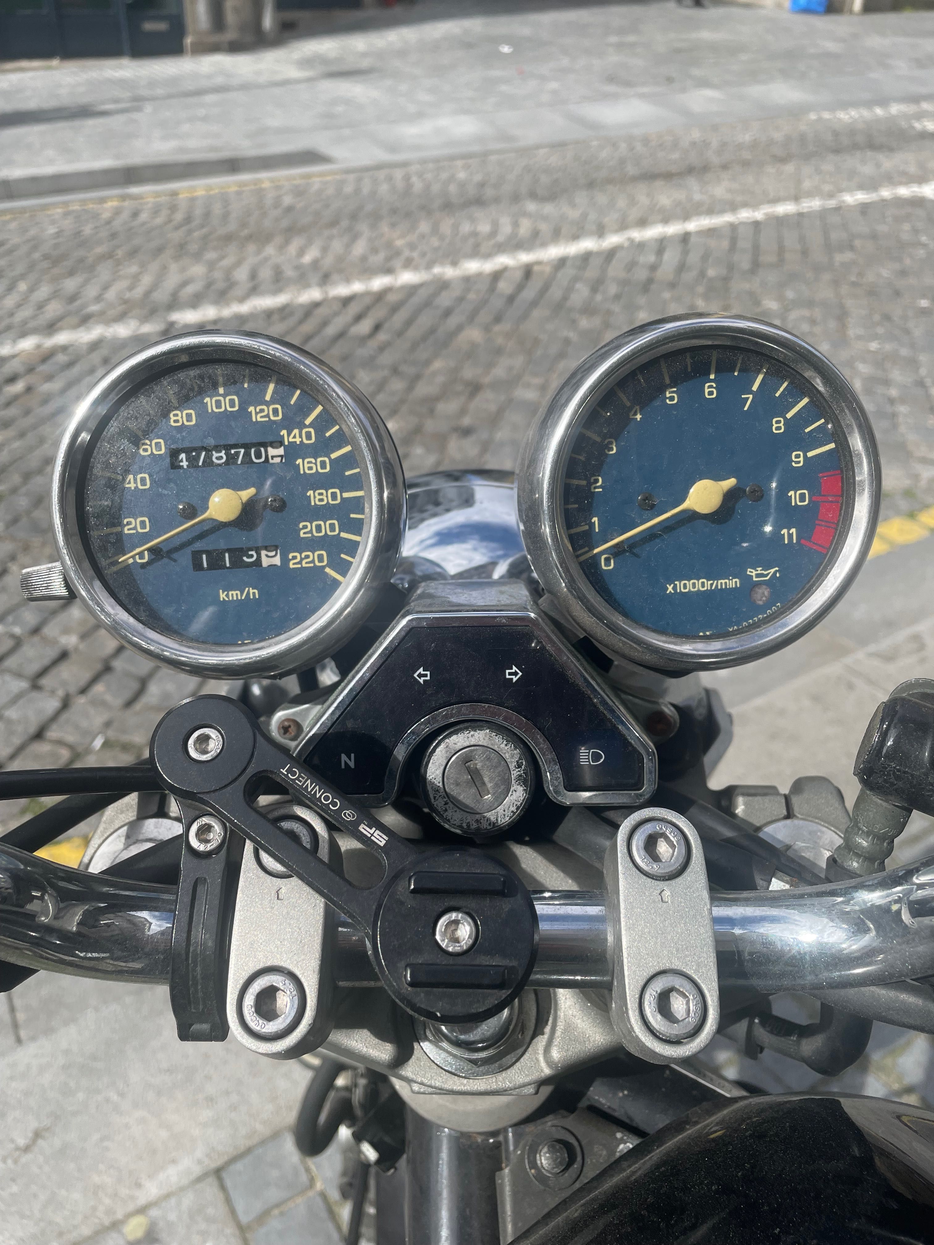 Moto Yamaha xj600n