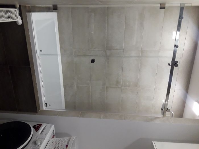 Безпечне загартоване скло: скляні перегородки, душові, двері