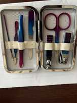 zestaw do manicure