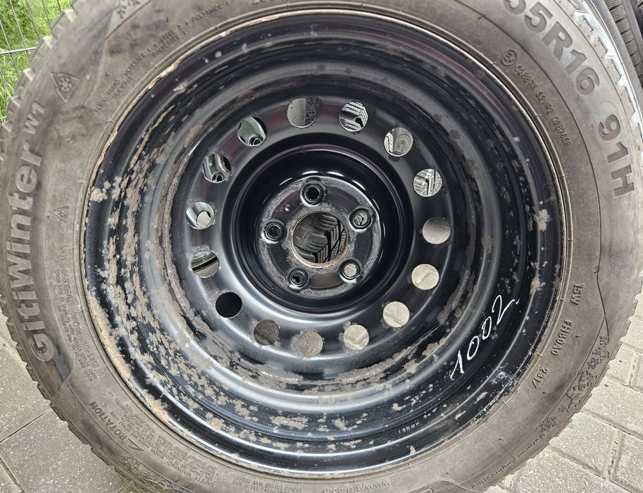 4x Felgi stalowe Hyundai / Kia 6.5 x 16 5x114,3 ET51 i30 Ceed +TPMS [1