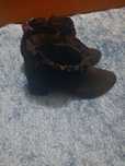 Botas camurça pretas com folhinho
