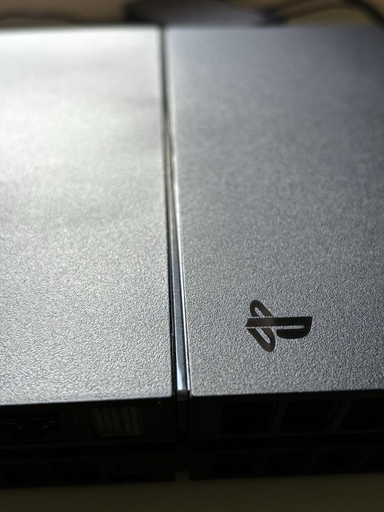 Playstation 4 1tb com comando