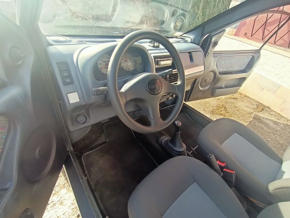 Microcar Aixam Cinzento