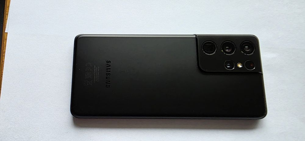 Samsung Galaxy S21 Ultra w bardzo dobrym stanie