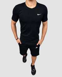 Чоловіча футболка Nike чорна