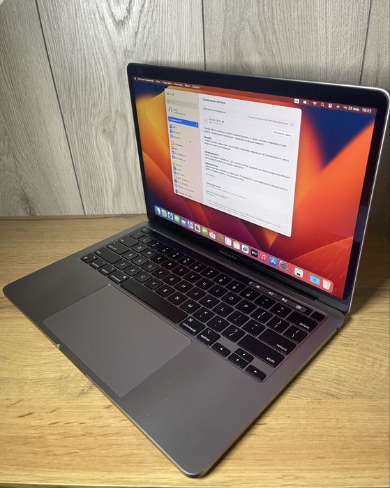Apple MacBook Pro 13” M1 (2020) – 8GB / 256GB – Space Gray