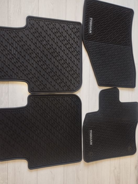 Коврики в салон Tiguan2