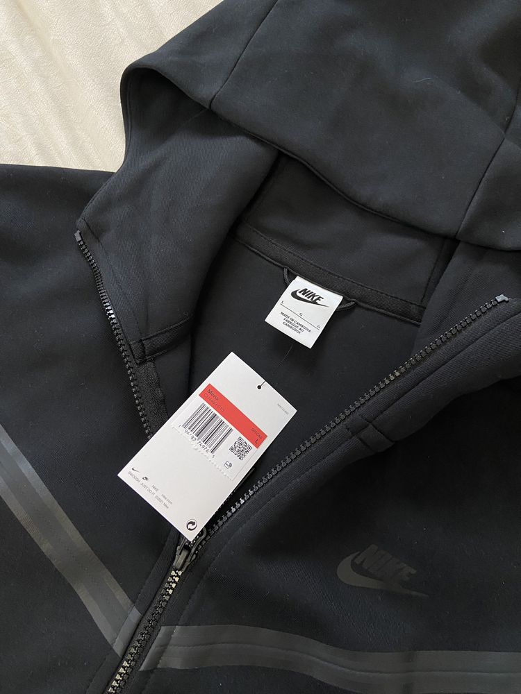 костюм Nike Tech Fleece