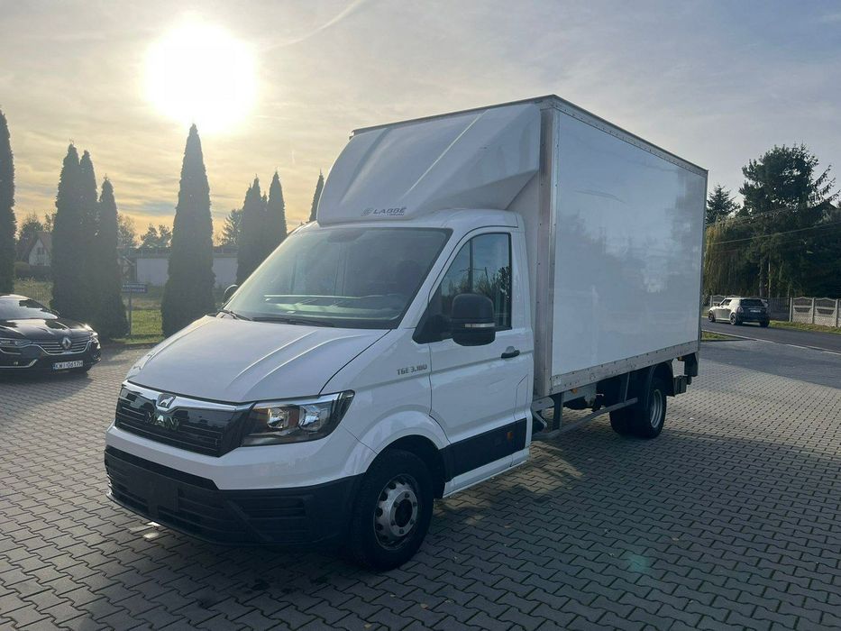 Volkswagen Crafter  50 2.0 180KM Automat kontener Winda dmc 3500kg