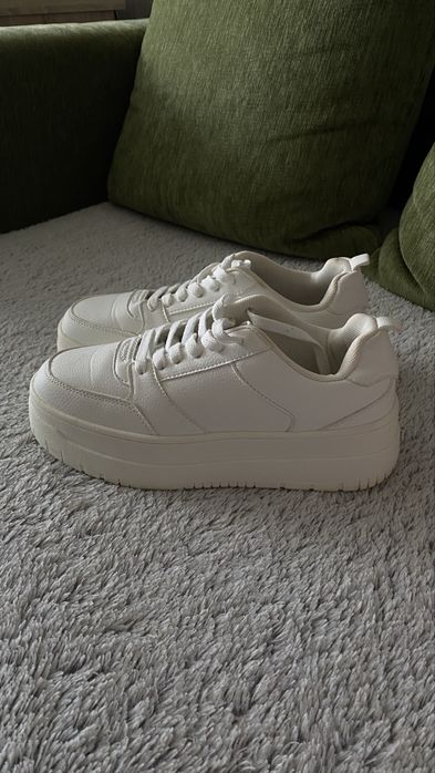 Білі кеди/кросівки екошкіра Primark