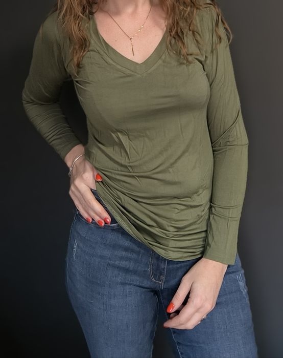 Nowa zielona bluzka damska dekolt V Rayon dobry skład rozmiar S 36