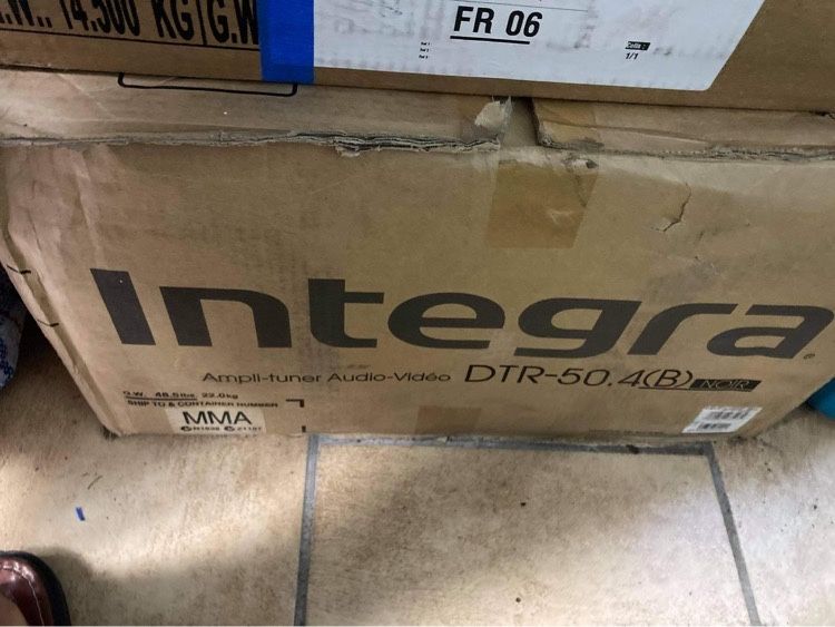 Amplituner INTEGRA DTR-50.4
