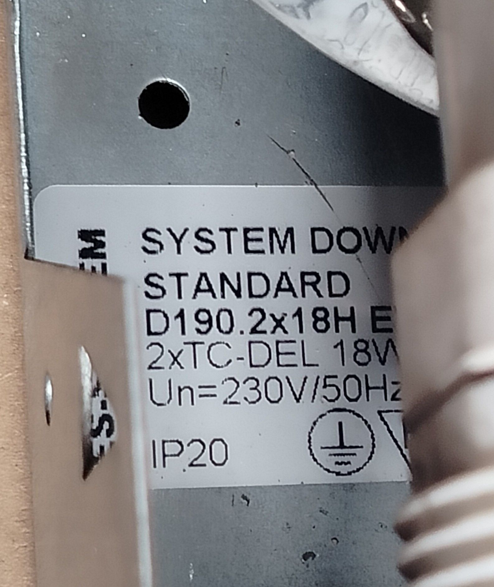 Lampa odbłyśnikowa D190.2x18H EVG-E ES-SYSTEM