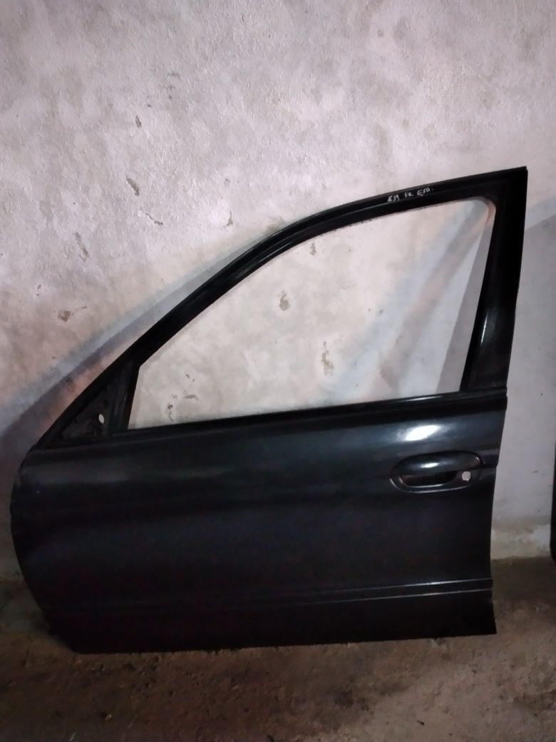 Portas Nuas BMW E39 Carrinha da Frente e Trás cor Preto Ano 2001