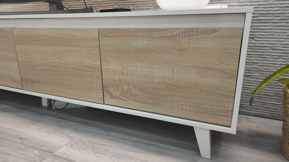 Movel tv branco e madeira