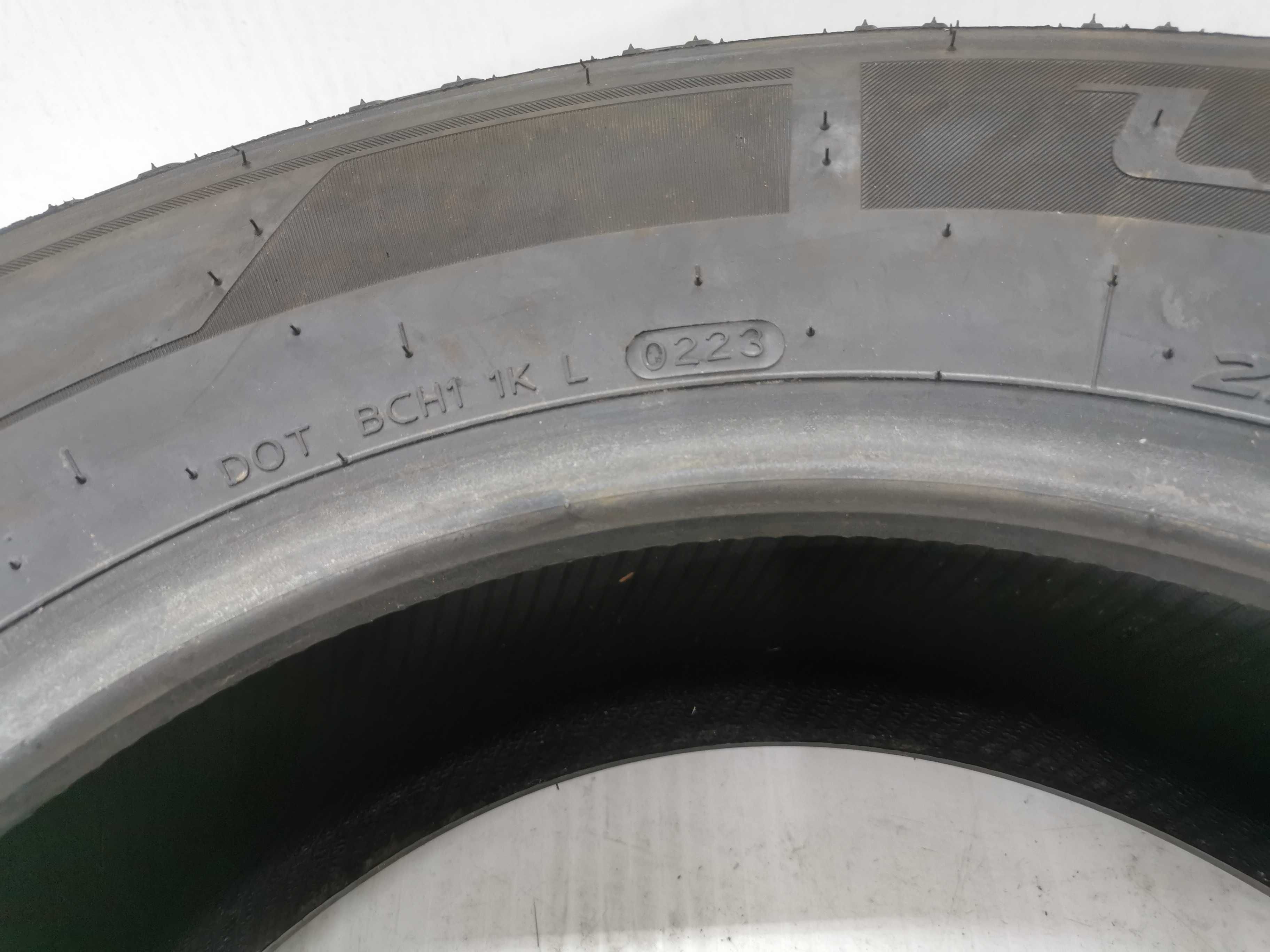 1x Całoroczne Laufenn X FIT HT 225/65r17 102T 2023r 8mm N10021