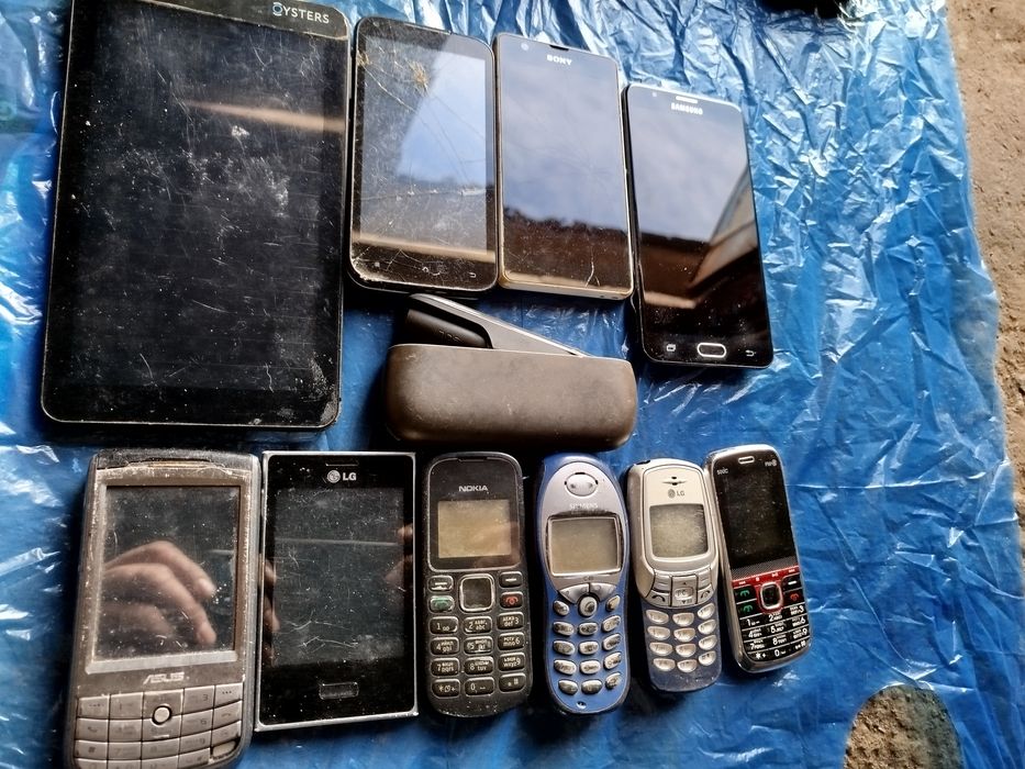 Продам одним лотом. Цена договорная.