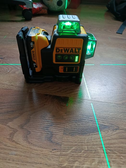 Laser krzyżowy DeWalt