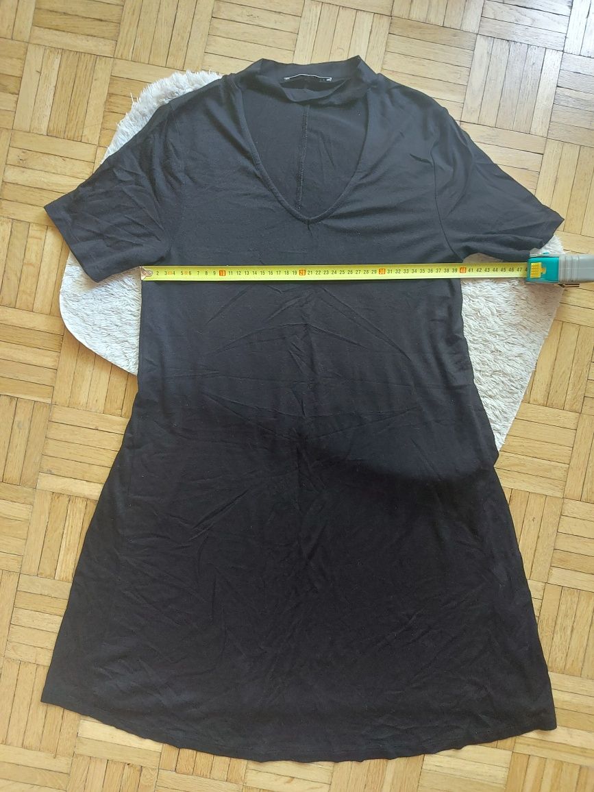 Sukienka z chokerem Pull&Bear S/M