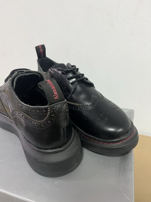 Alexander McQueen Hybrid