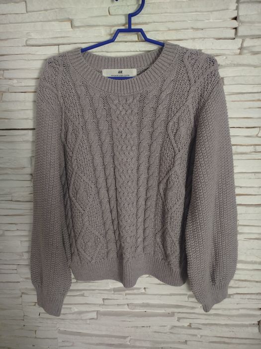 Sweterek HM rozm 134/140
