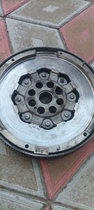 Рено Трафик. Опель Виваро 1.6.Демфер Маховик